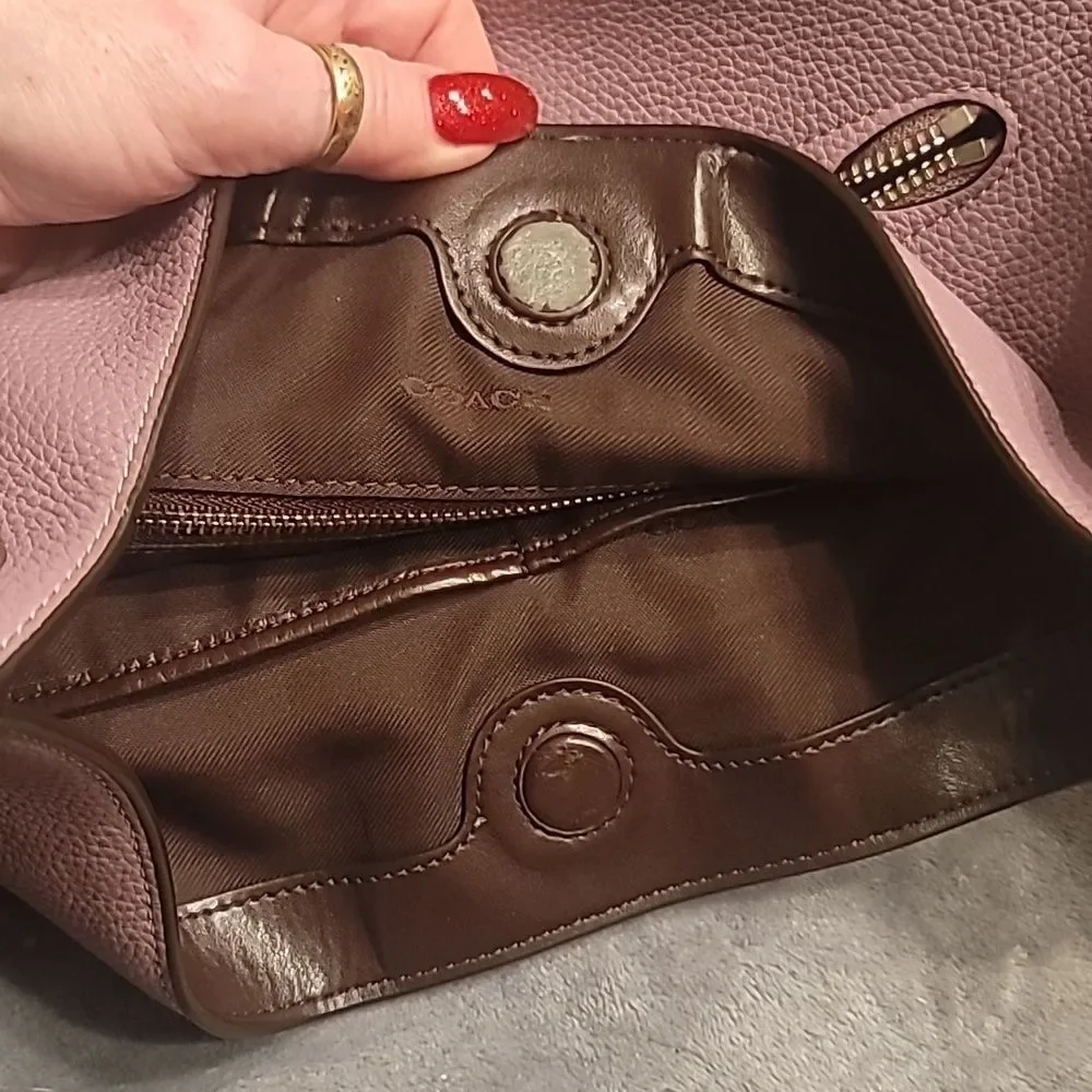 0601. EUC ~ Coach Clarkson Hobo #24947 ~ In the most luscious 